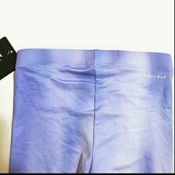 NWT Nike toddler girl 2T "girls run this" - Picture 3 of 9